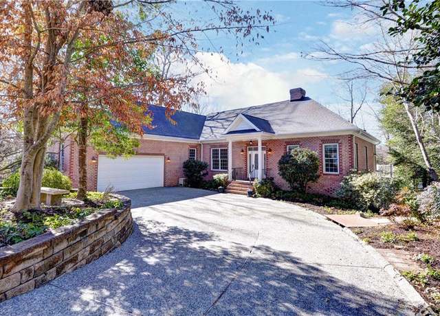 Property at 140 John Pott Dr, Williamsburg, VA 23188, 4 beds, 4.5 baths