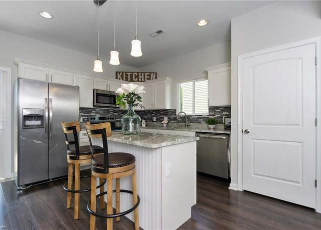 Property at 1302 Prentis Ave, Portsmouth, VA 23704, 4 beds, 3.5 baths