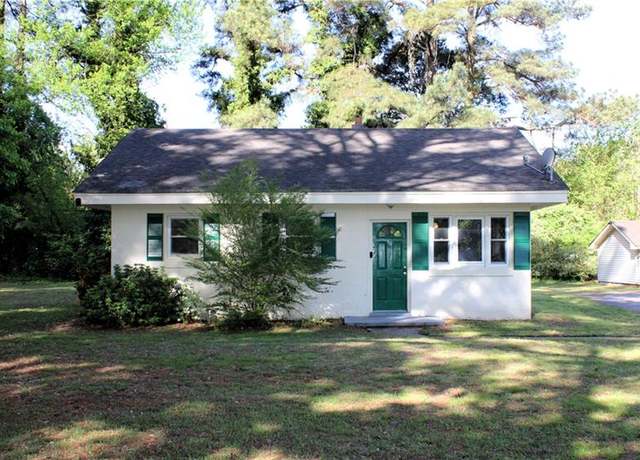 Property at 724 Humphries Ln, Chesapeake, VA 23322, 3 beds, 1 bath