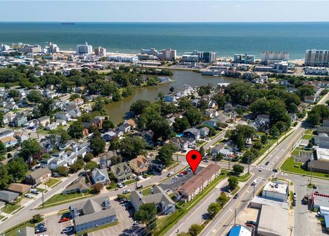 Property at 598 Pinewood Dr #206, Virginia Beach, VA 23451, 1 bed, 1 bath
