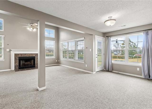 Property at 4044 Laurel Green Cir, Virginia Beach, VA 23456, 2 beds, 1 bath