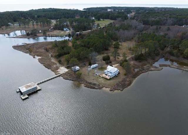 Property at 7949 New Point Comfort Hwy, New Point, VA 23125, 3 beds, 1.5 baths