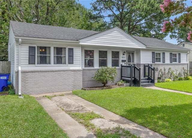 Property at 8020 Meadow Creek Rd, Norfolk, VA 23518, 4 beds, 2 baths