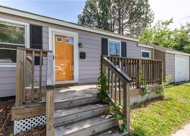 Property at 624 Highland Ct, Newport News, VA 23605, 3 beds, 2 baths