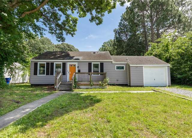 Property at 624 Highland Ct, Newport News, VA 23605, 3 beds, 2 baths