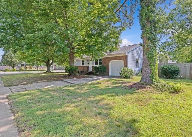 Property at 720 Essex Park Dr, Hampton, VA 23669, 3 beds, 1.5 baths
