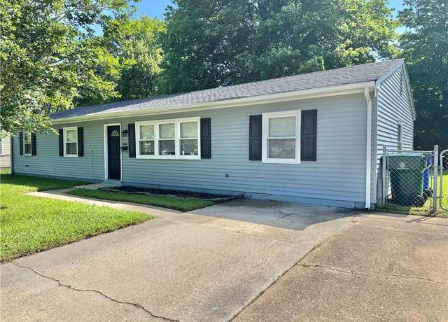 Property at 294 Menchville Ct, Newport News, VA 23602, 4 beds, 2 baths