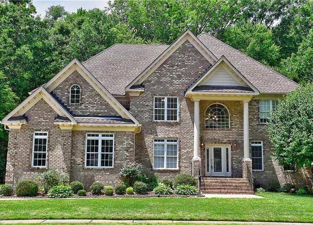 Property at 840 Forest Glade Dr, Chesapeake, VA 23322, 5 beds, 4.5 baths