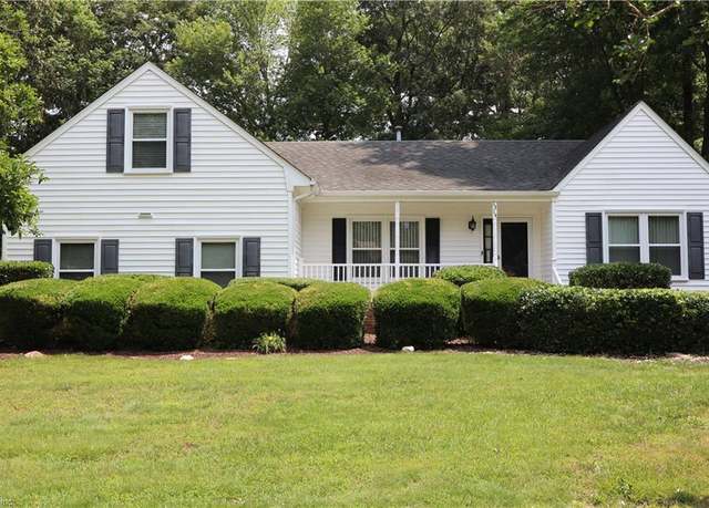 Property at 1314 Hunningdon Woods Blvd, Chesapeake, VA 23320, 4 beds, 2 baths