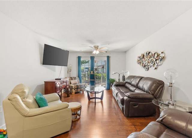 Property at 1016 Thoroughgood Way #104, Chesapeake, VA 23324, 2 beds, 2 baths