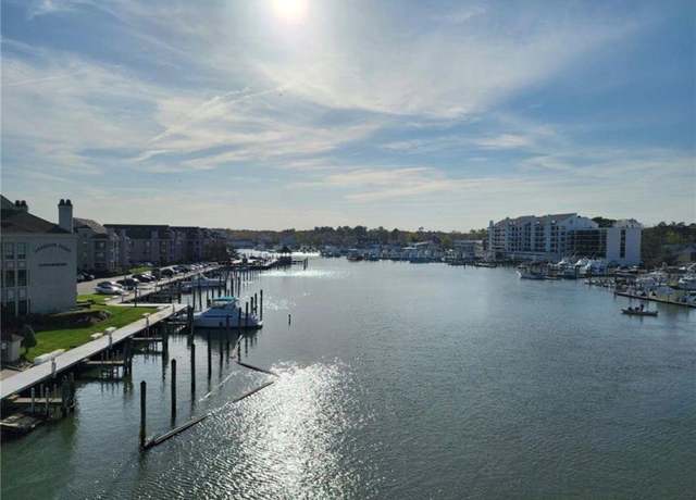 Property at 405 Harbour Pt #305, Virginia Beach, VA 23451, 1 bed, 1.5 baths