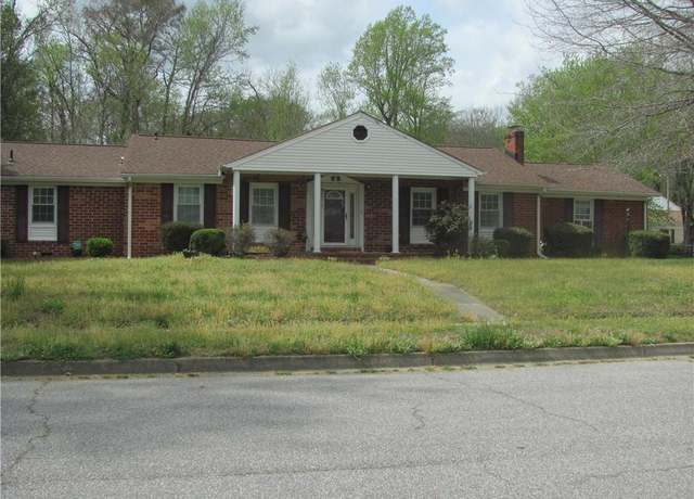 Property at 3201 Jean Ct, Chesapeake, VA 23323, 4 beds, 2 baths