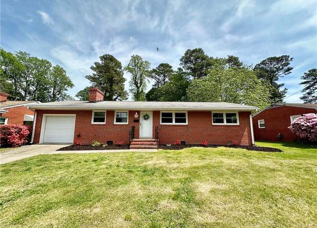 Property at 422 Eastwood Dr, Newport News, VA 23602, 4 beds, 1.5 baths