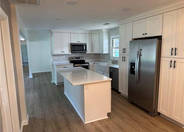 Property at 273 Haviland Rd, Chesapeake, VA 23320, 4 beds, 2 baths