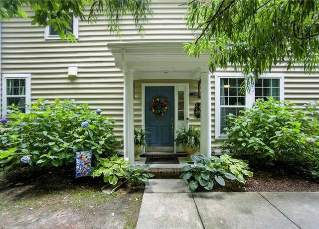 Property at 2210 Humphreys Dr, Suffolk, VA 23435, 3 beds, 2.5 baths