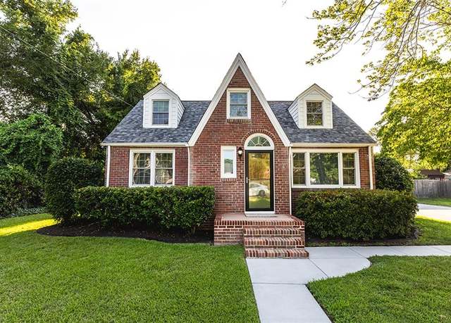 Property at 1219 Hawthorne Dr, Chesapeake, VA 23325, 4 beds, 2 baths