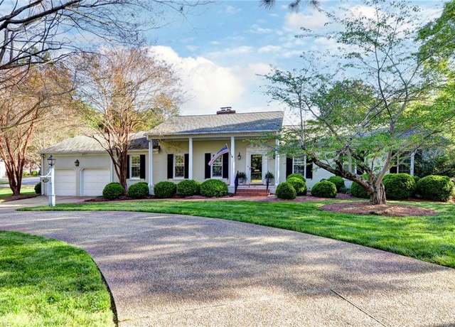 Property at 205 James River Dr, Newport News, VA 23601, 3 beds, 2.5 baths