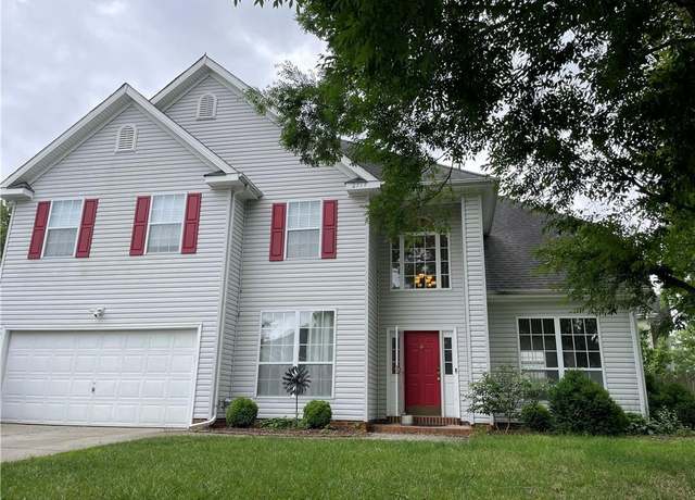 Property at 2717 Alameda Dr, Virginia Beach, VA 23456, 4 beds, 2.5 baths