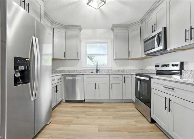 Property at 1220 Kempsville Rd, Virginia Beach, VA 23464, 4 beds, 1 bath