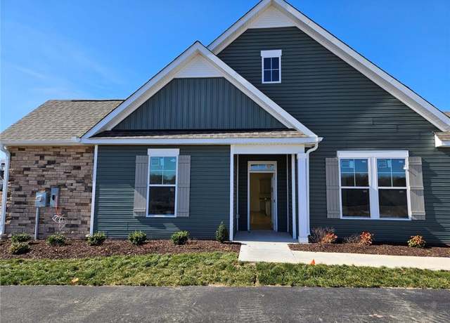 Property at 208 St Pauls Ave Unit 30-3, Smithfield, VA 23430, 2 beds, 2 baths