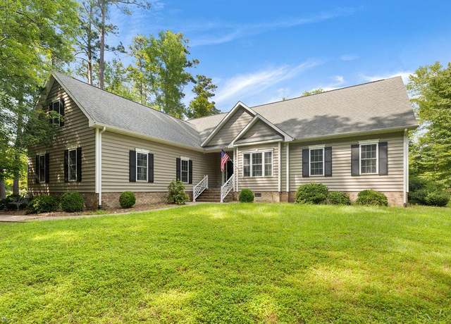 Property at 136 Beechwood Dr, Franklin, VA 23851, 4 beds, 3 baths