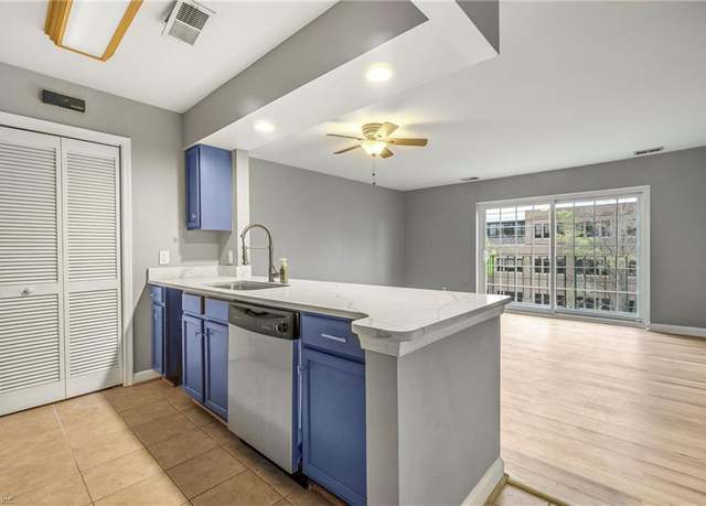 Property at 111 High St #408, Portsmouth, VA 23704, 2 beds, 2.5 baths
