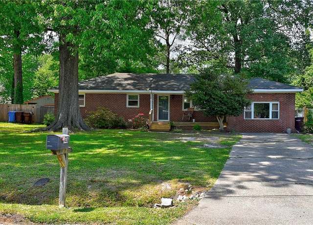 Property at 948 Hollywood Dr, Chesapeake, VA 23320, 5 beds, 3 baths