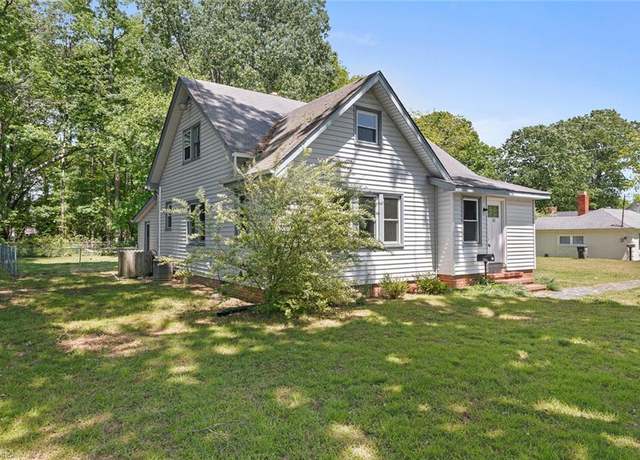 Property at 33 Mennonite Ln, Newport News, VA 23602, 4 beds, 2 baths