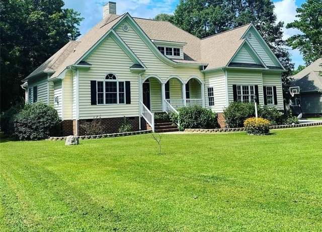 Property at 4127 Hall Oaks Dr, Gloucester, VA 23061, 3 beds, 3.5 baths