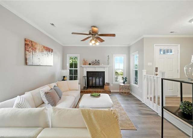 Property at 4540 Marlwood Way, Virginia Beach, VA 23462, 3 beds, 2.5 baths
