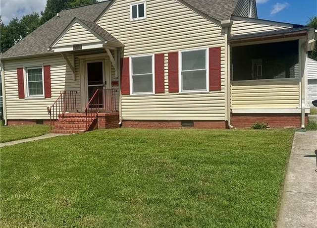 Property at 220 Chesterfield Rd, Hampton, VA 23661, 4 beds, 2 baths