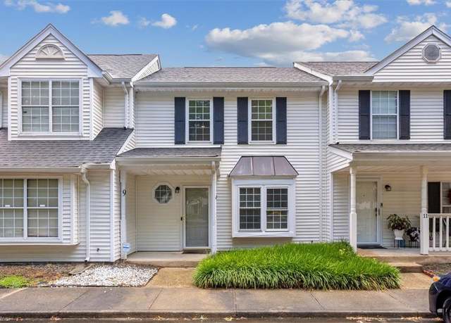 Property at 9 Emeraude Plage Pl, Hampton, VA 23666, 2 beds, 2.5 baths