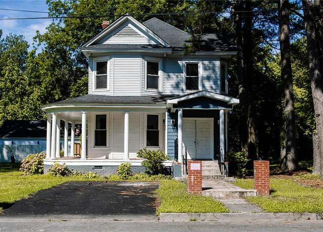 Property at 509 Walnut St, Franklin, VA 23851, 4 beds, 2 baths