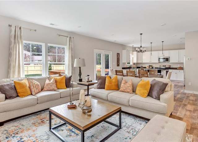 Property at 113 Riparian Dr, Suffolk, VA 23434, 5 beds, 3 baths