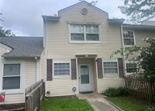 Property at 2102 King James Ct, Carrollton, VA 23314, 3 beds, 1.5 baths