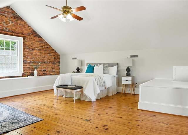 Property at 227 N Saratoga St, Suffolk, VA 23434, 4 beds, 2.5 baths