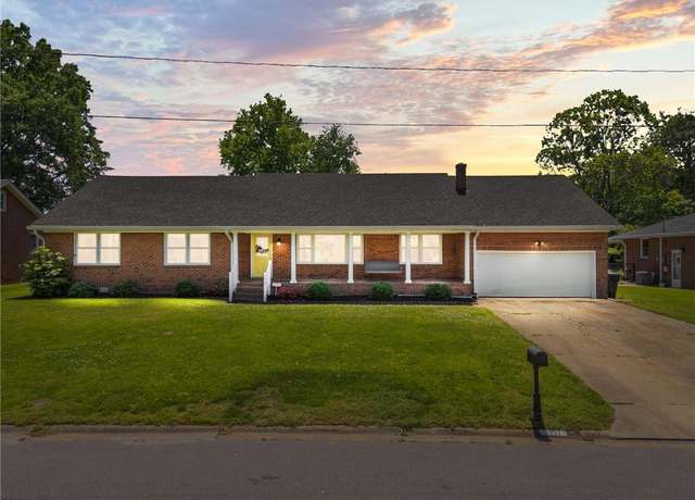 Property at 5557 Westward Dr, Virginia Beach, VA 23464, 4 beds, 2.5 baths