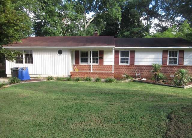 Property at 109 Fischer Dr, Newport News, VA 23608, 3 beds, 2 baths