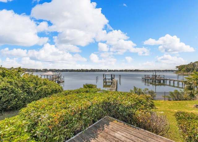 Property at 4309 Hatton Point Rd, Portsmouth, VA 23703, 4 beds, 3.5 baths