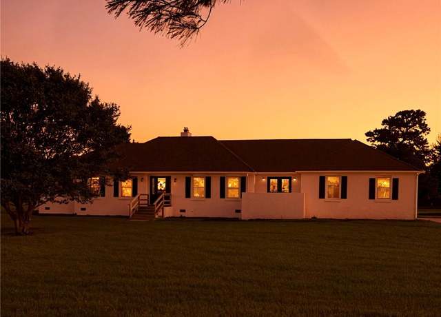 Property at 102 Foxcroft Rd, Suffolk, VA 23435, 4 beds, 2.5 baths