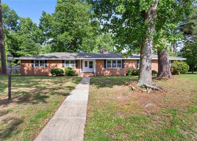 Property at 416 N Broad St, Suffolk, VA 23434, 4 beds, 2.5 baths