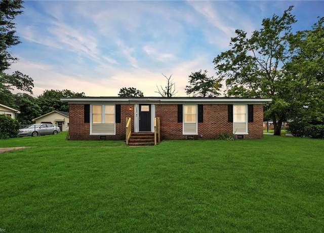 Property at 1209 Lake Kennedy Dr, Suffolk, VA 23434, 3 beds, 2 baths