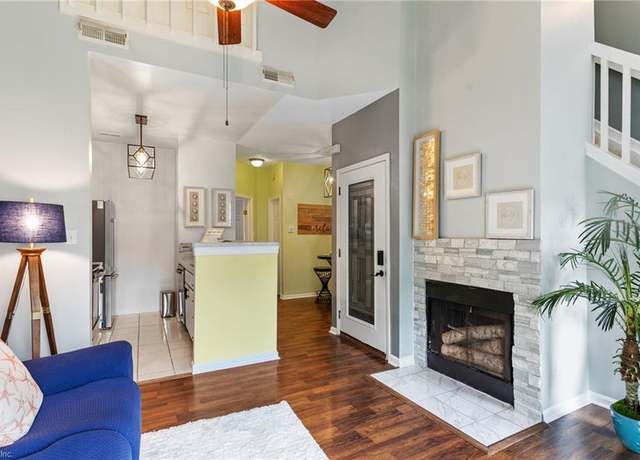 Property at 867 Little Bay Ave #4, Norfolk, VA 23503, 2 beds, 2 baths
