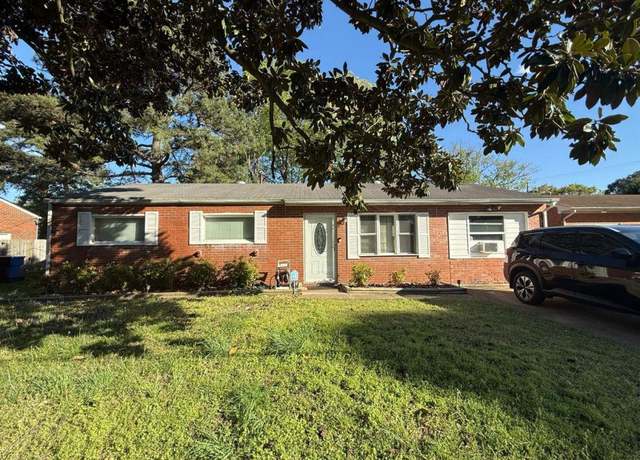 Property at 3904 Starboard Rd, Chesapeake, VA 23321, 3 beds, 2 baths