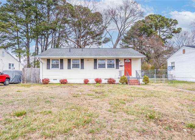 Property at 111 Aspenwood Dr, Hampton, VA 23666, 3 beds, 1 bath