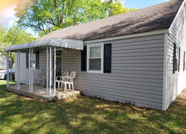 Property at 2309 Gilmerton Rd, Chesapeake, VA 23323, 3 beds, 1 bath