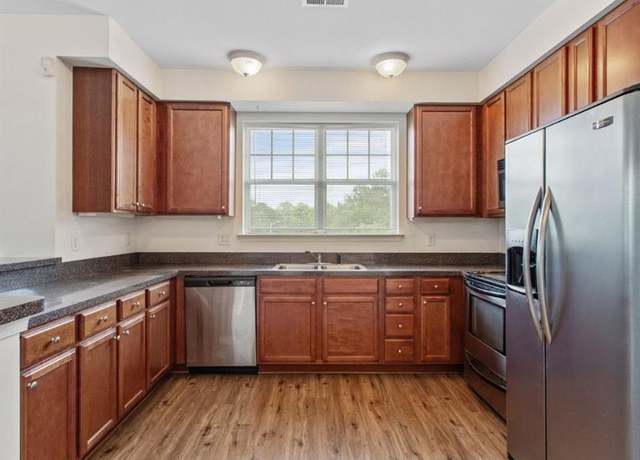 Property at 5300 Warminster Dr #302, Virginia Beach, VA 23455, 2 beds, 2 baths