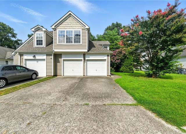 Property at 302 Dorothy Dr, Yorktown, VA 23692, 3 beds, 2.5 baths