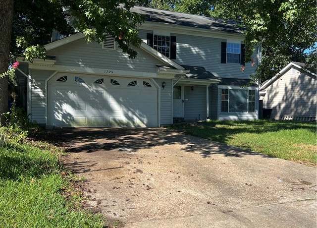 Property at 1725 Star Lake Dr, Virginia Beach, VA 23453, 4 beds, 2.5 baths