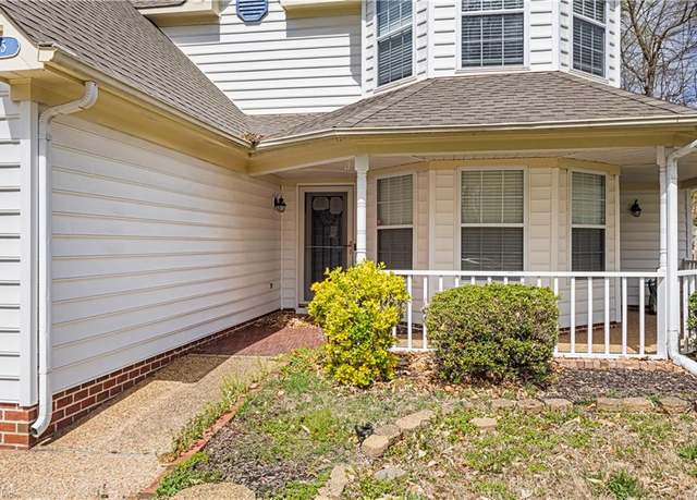 Property at 115 View Pointe Dr, Newport News, VA 23603, 4 beds, 2.5 baths